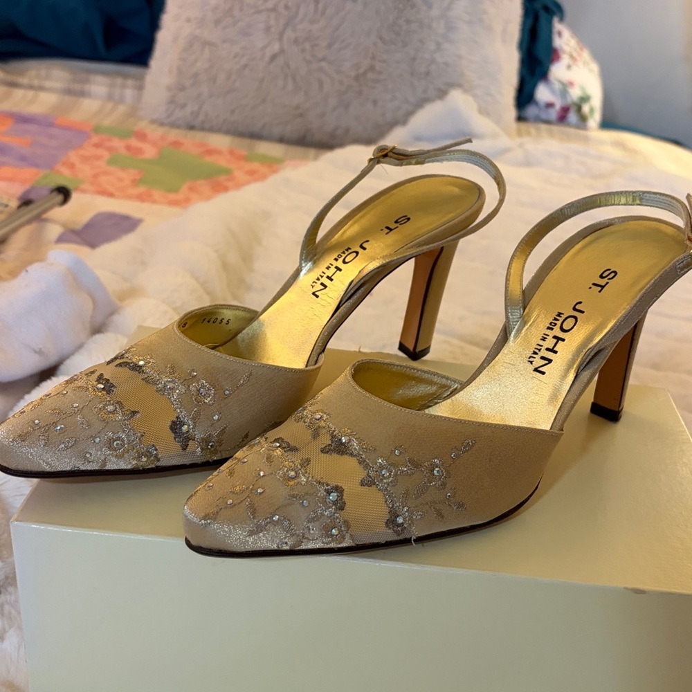 Gold Slingback Heels. St John Made in Italy